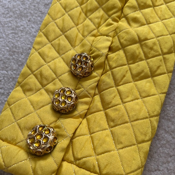 Escada Vintage Yellow Quilted Suit - Picture 10 of 10